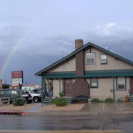Buffalo Pointe Inn Williams Luaran gambar